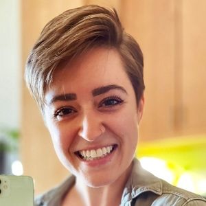 Meet your Posher, Estefania